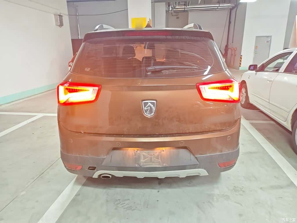 Wuling 560, 2017 6