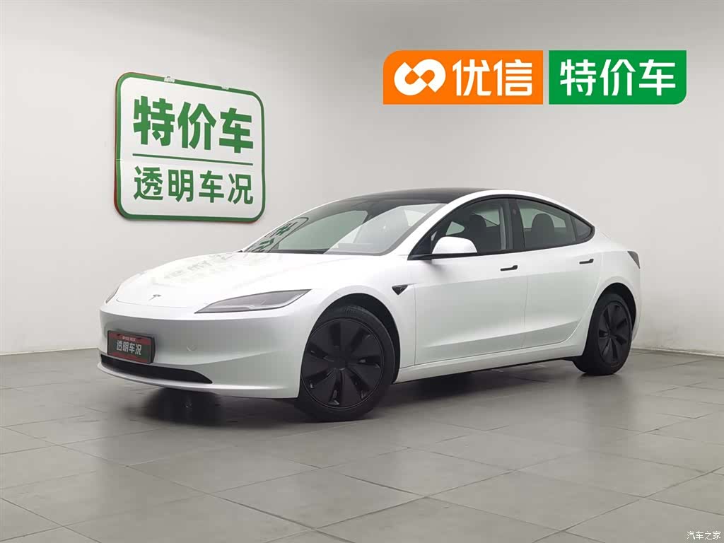 Tesla Model 3, 2025 1