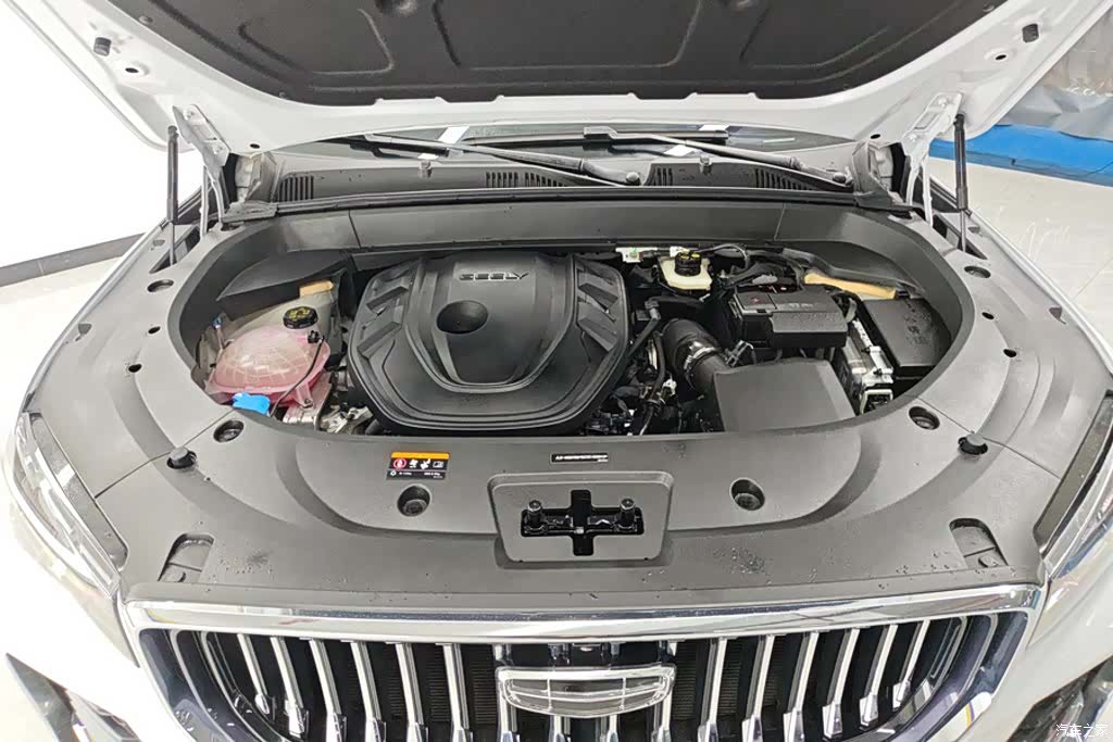 Geely Xingyue L, 2025 10
