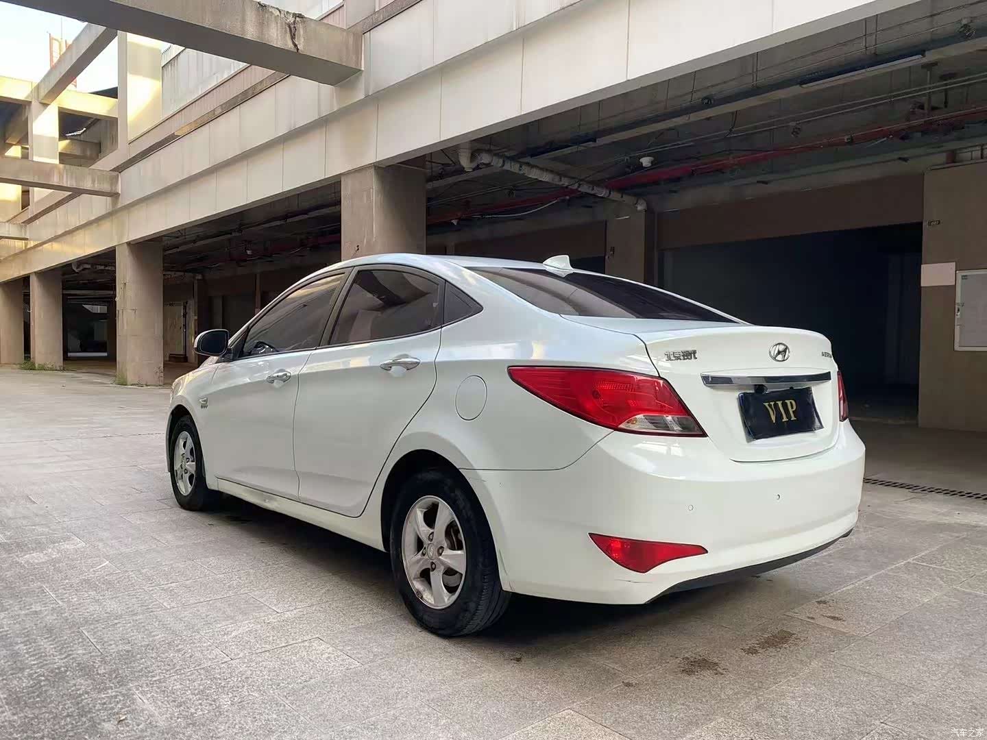 Hyundai GLX, 2015 6