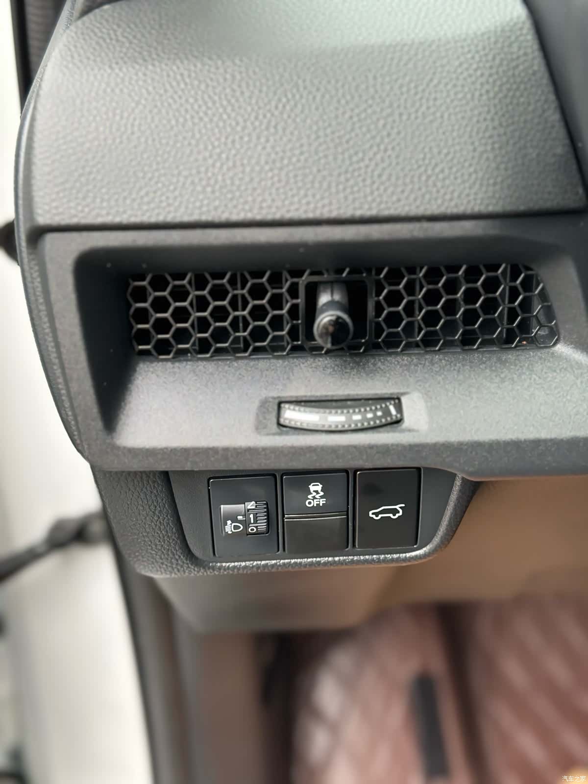 Honda Breeze, 2023 25