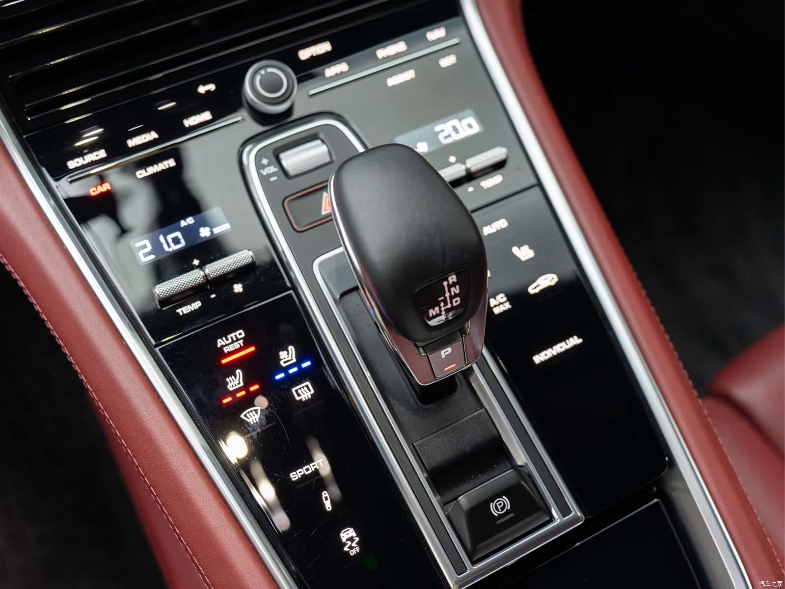 Porsche Panamera, 2023 12