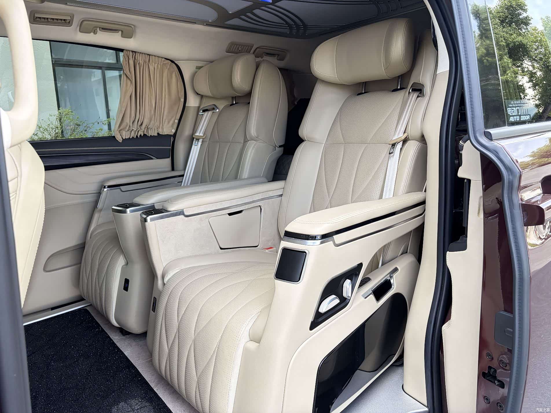 Buick GL8, 2022 7