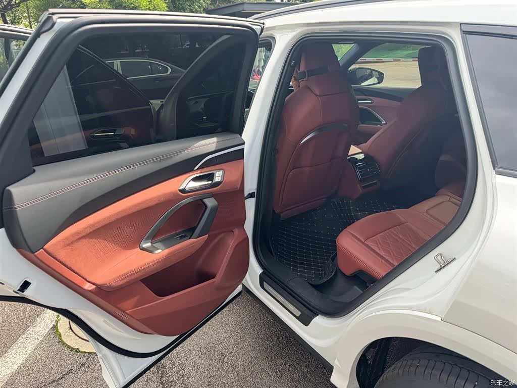Audi Q5L, 2026 24