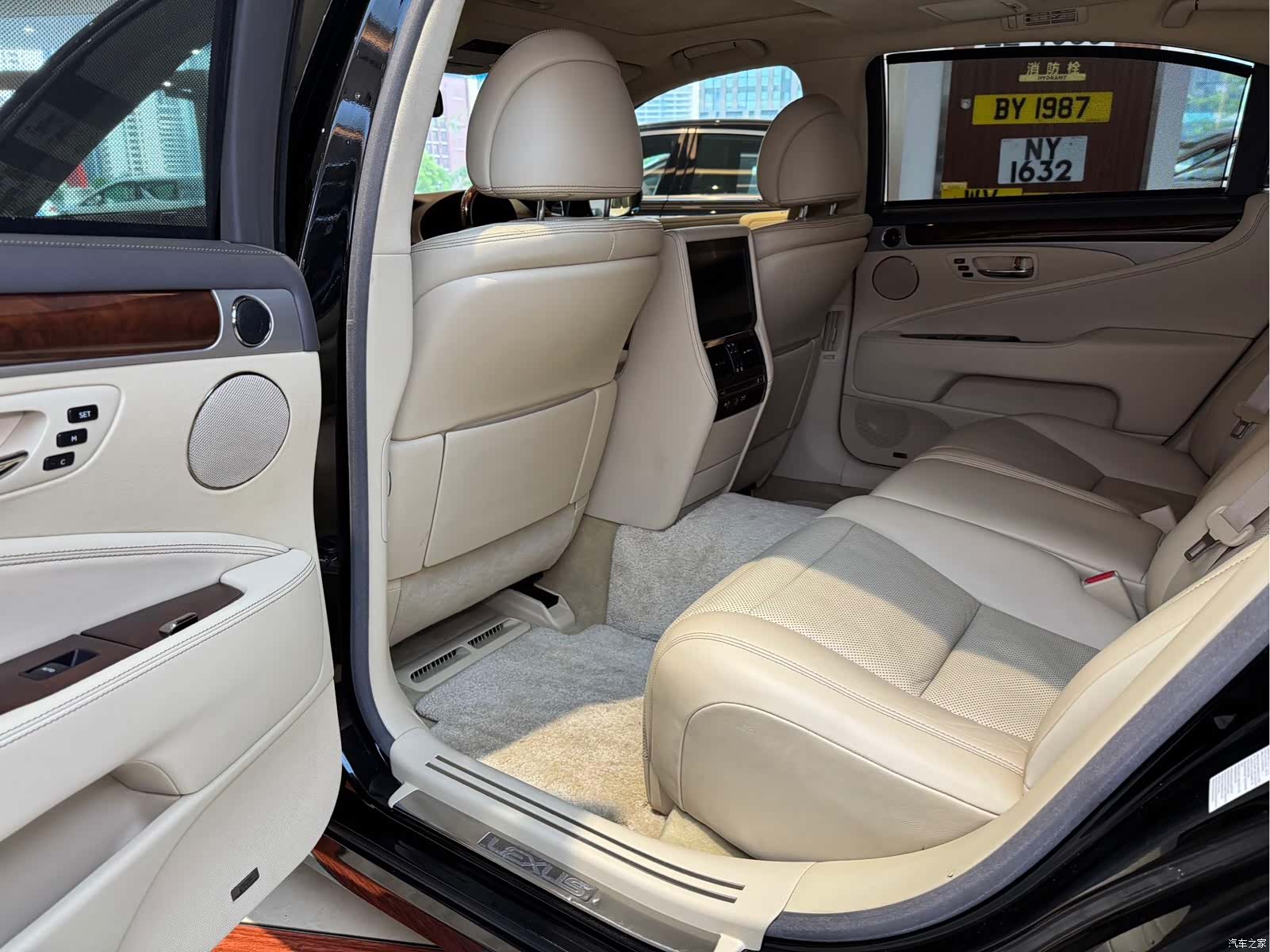 Lexus LS, 2013 12