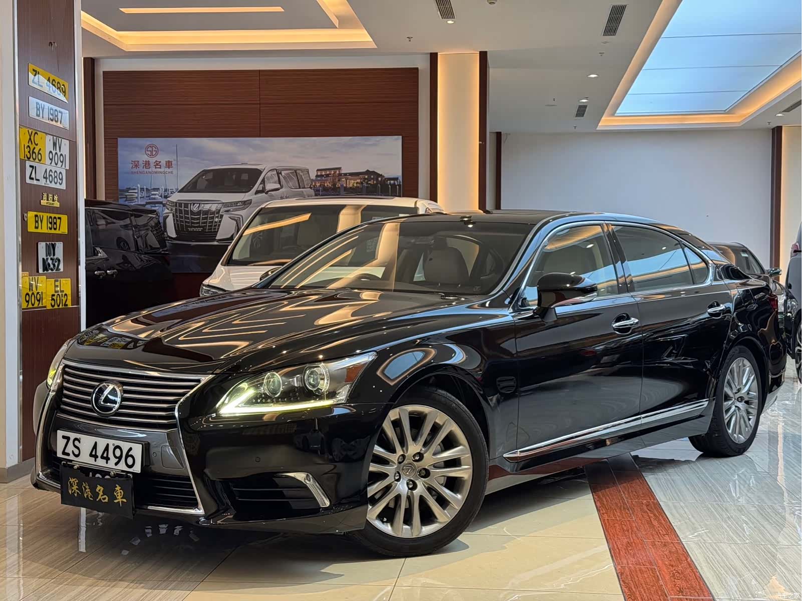 Lexus LS, 2013 3
