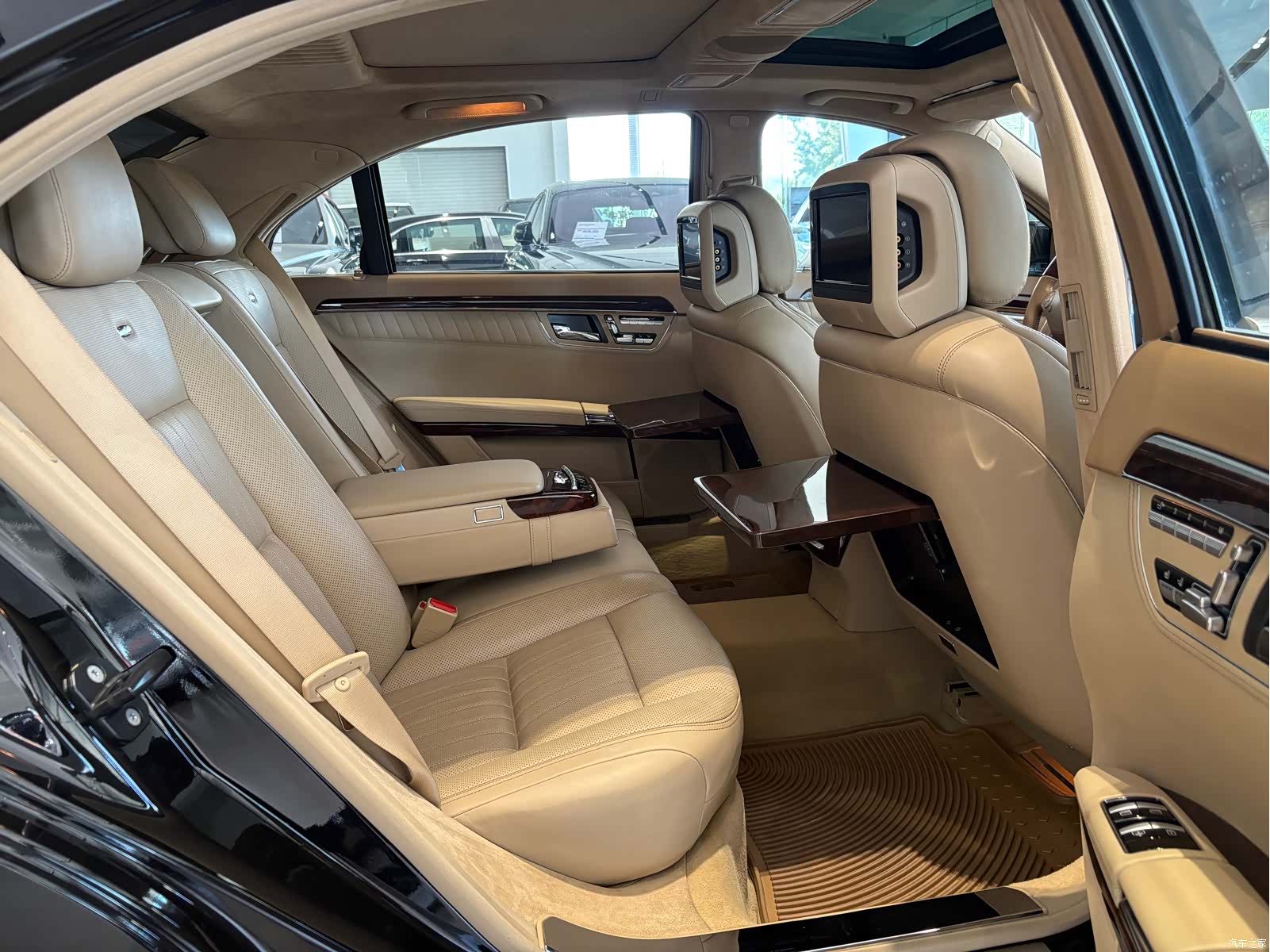 Mercedes-Benz S-Class, 2012 25