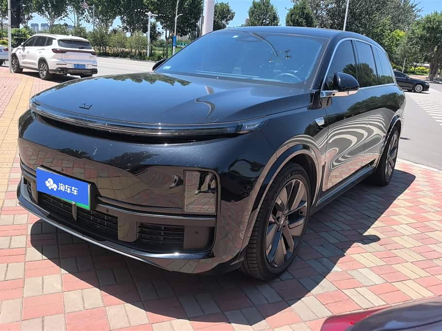 Li Auto L8
