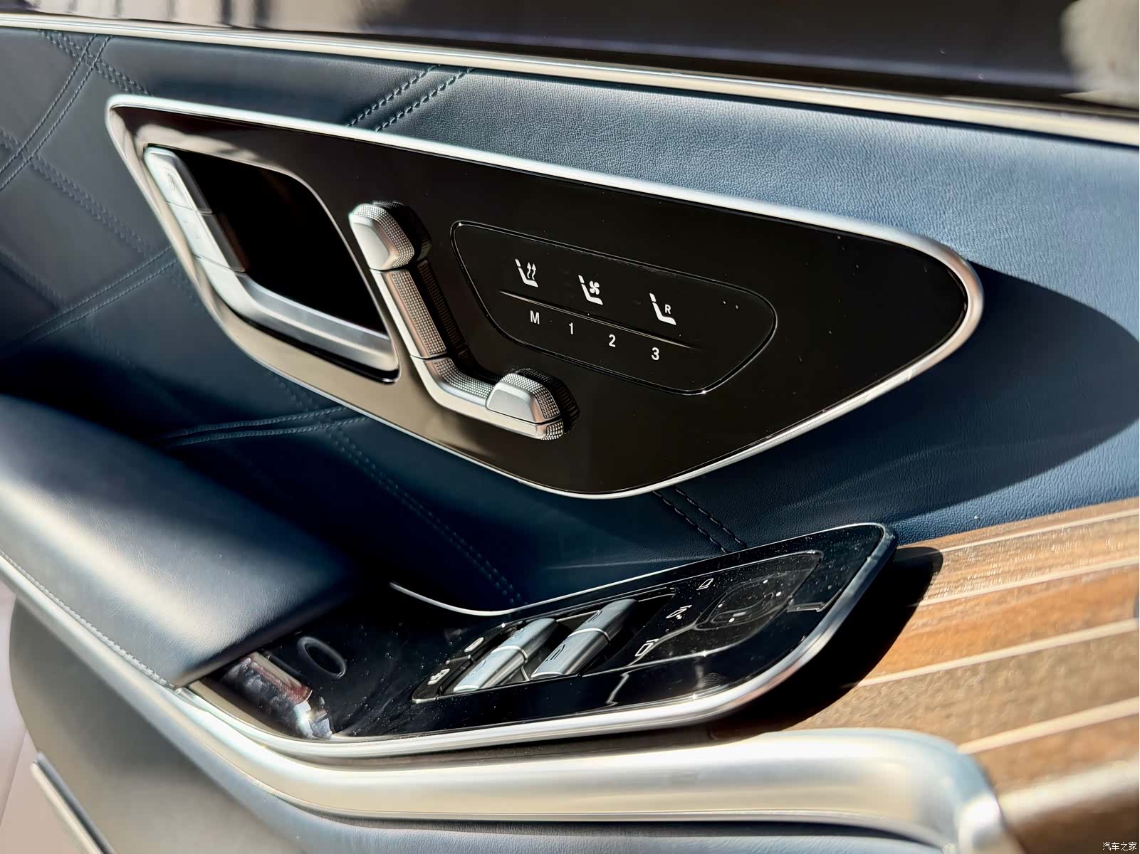 Maybach S-Class, 2023 10
