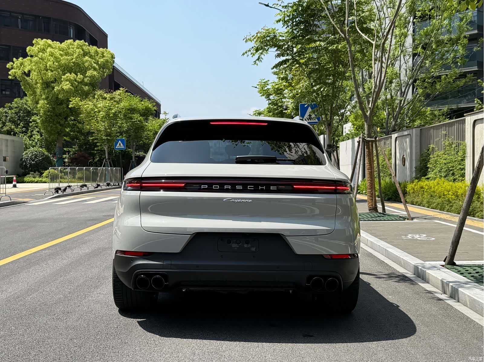 Porsche Cayenne, 2025 6