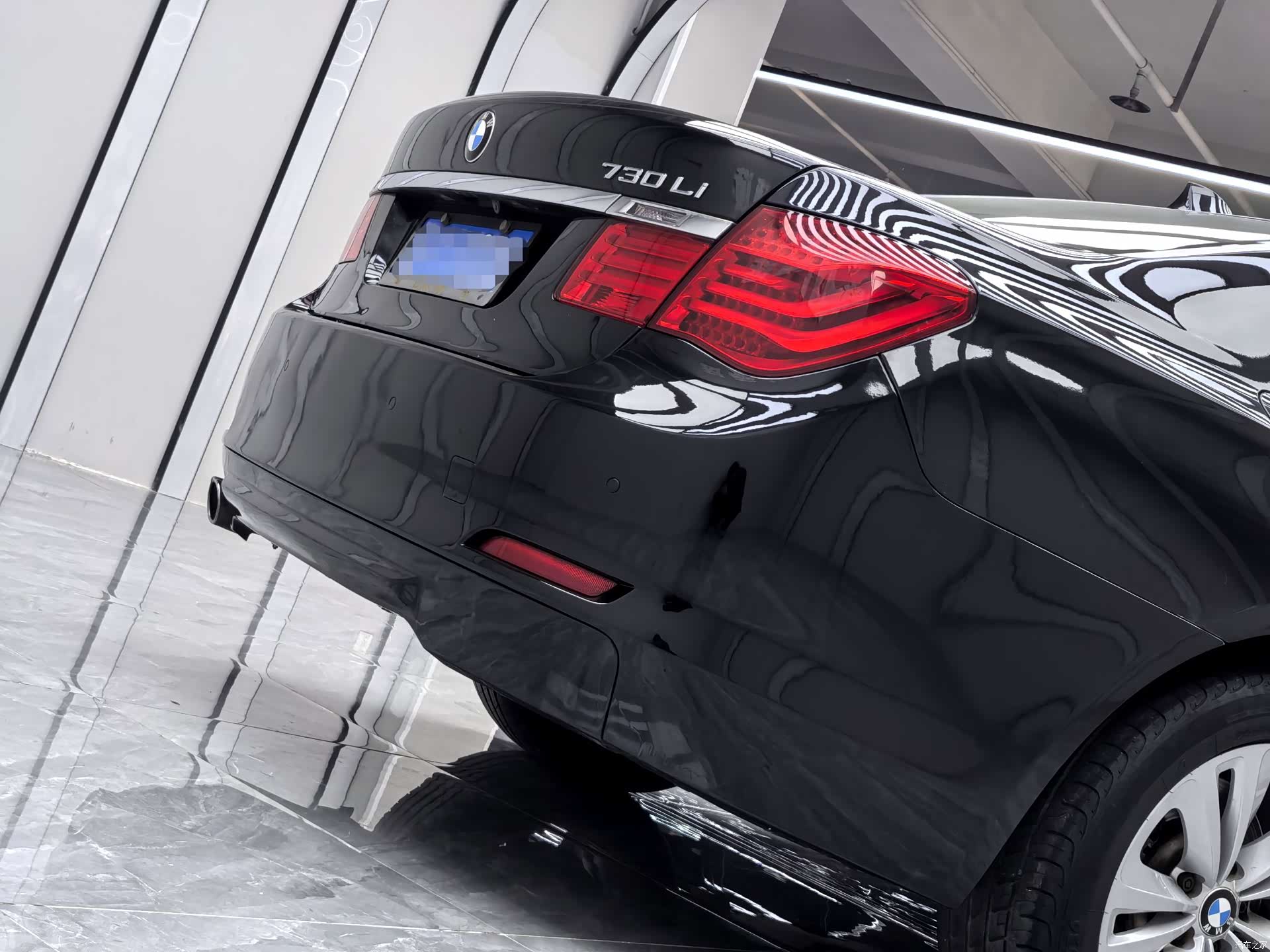 BMW 7 Series, 2011 10