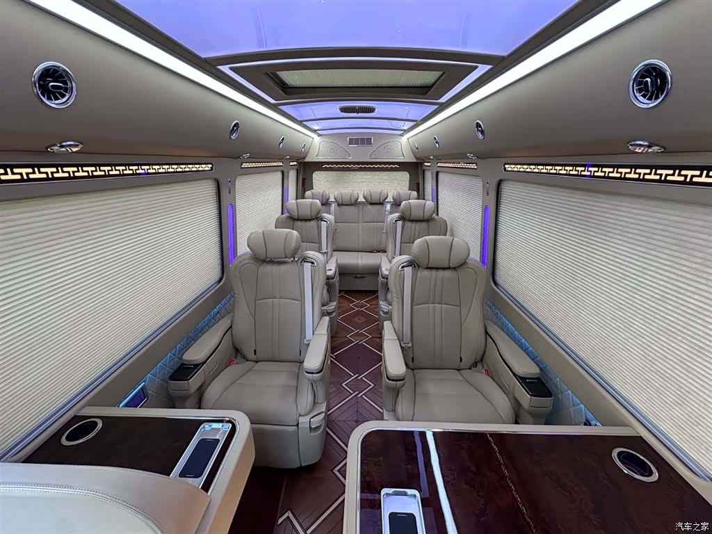 Toyota Coaster, 2025 6