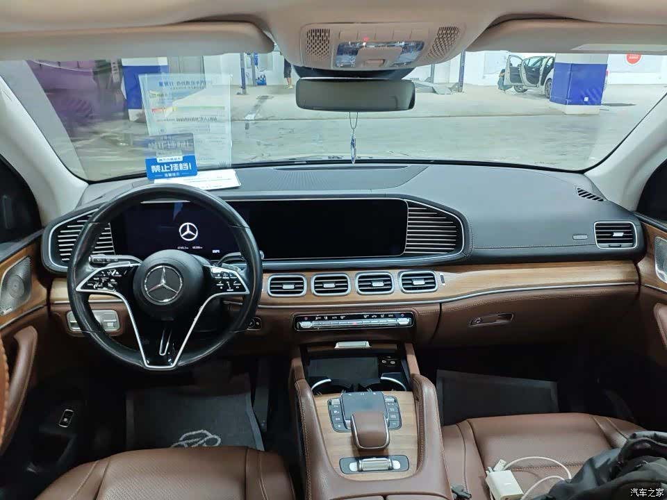 Mercedes-Benz GLE, 2023 3