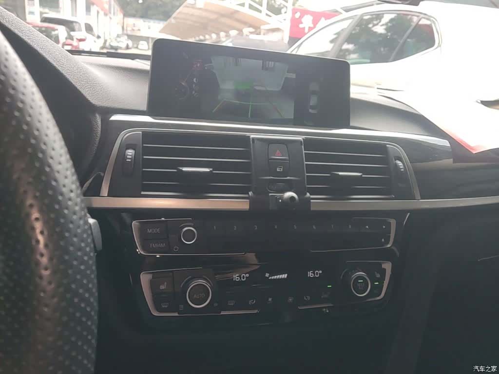 BMW 3 Series, 2016 13