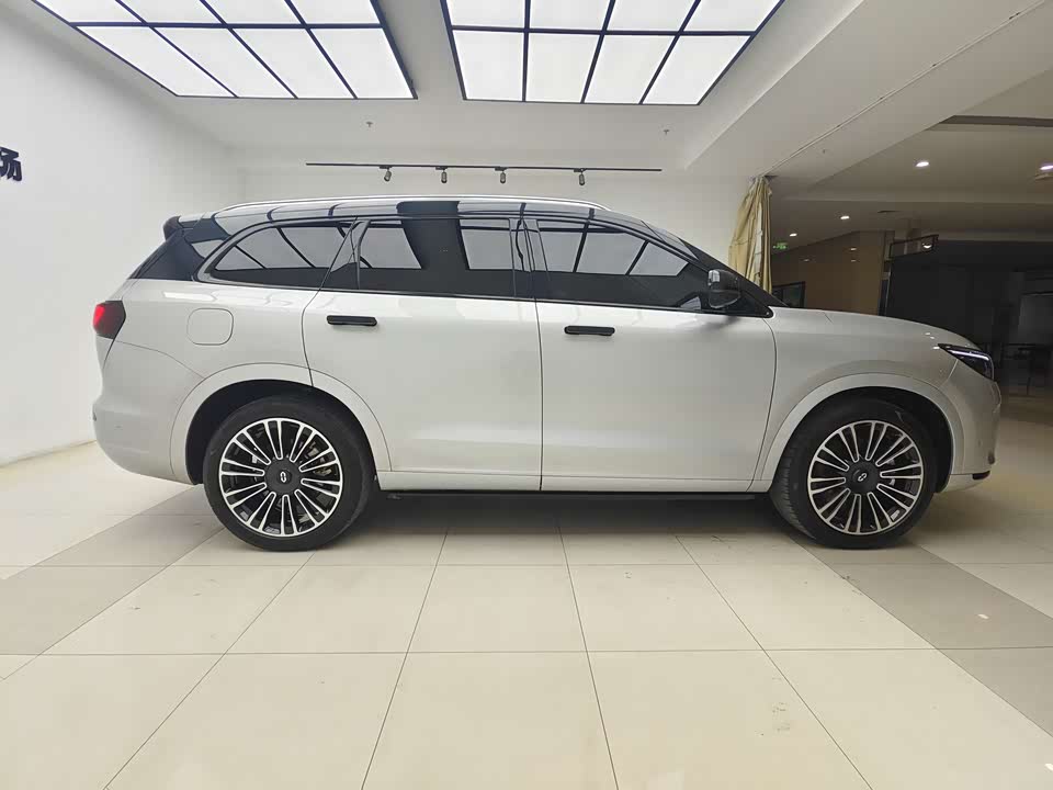 AITO Ask the world M7