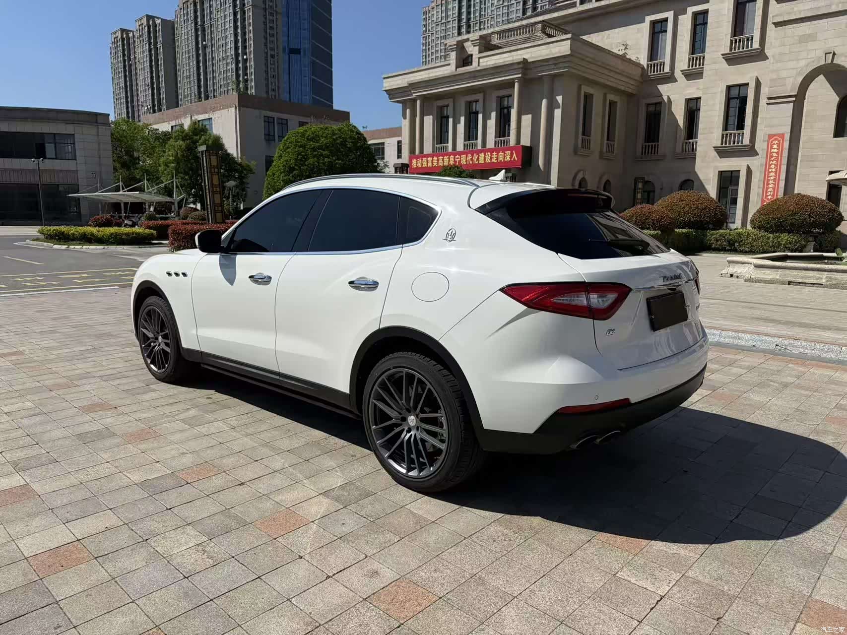 Maserati Levante, 2018 7