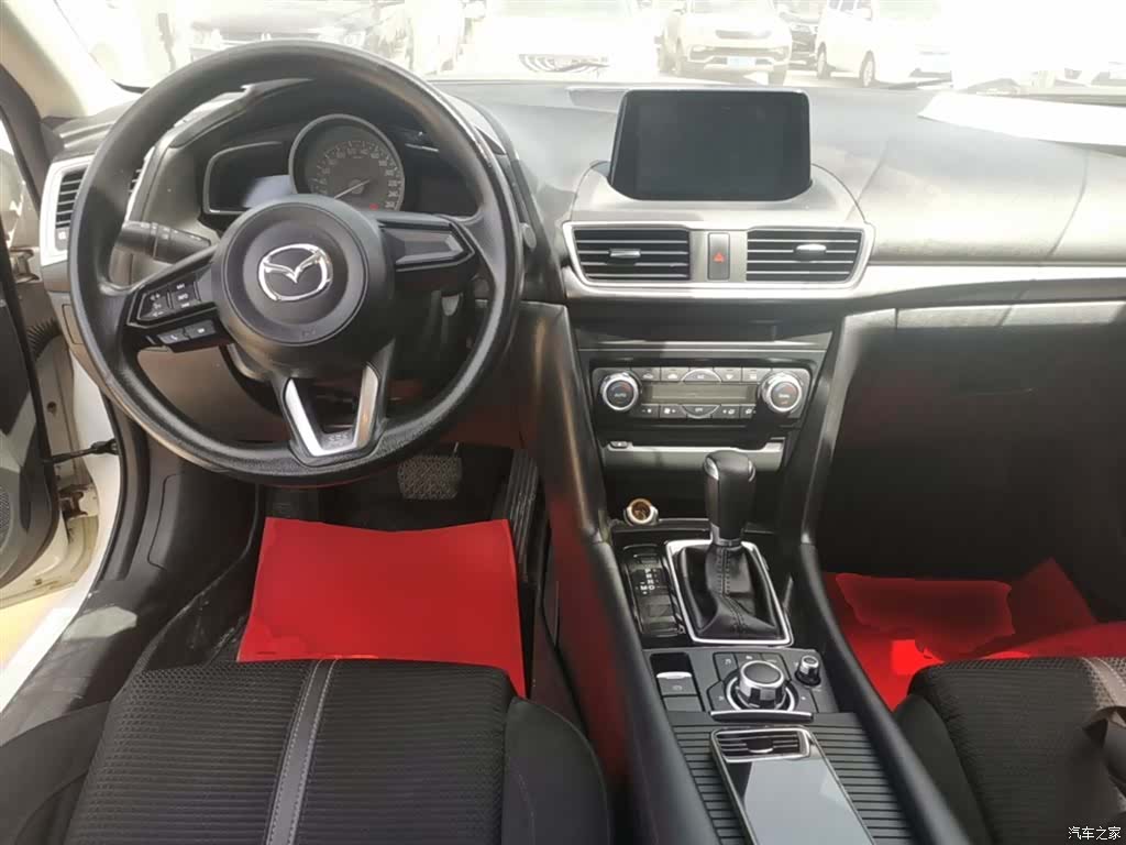 Mazda Mazda3, 2019 10