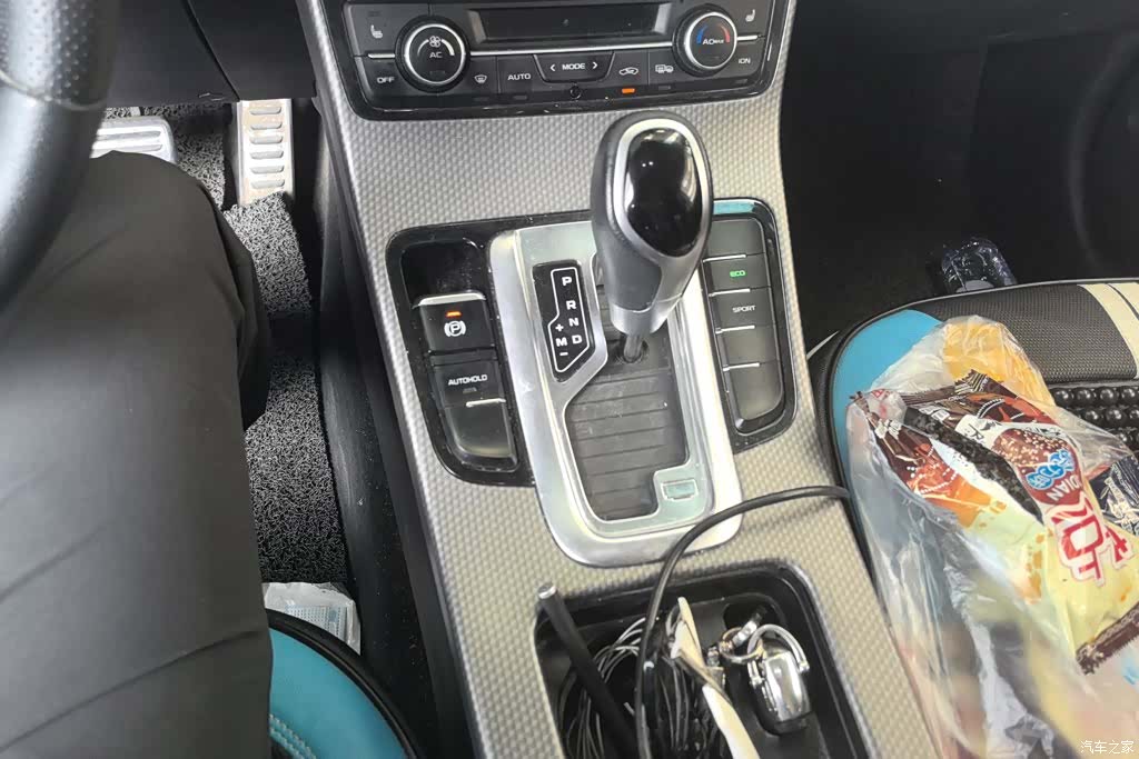 Geely Emgrand, 2017 16