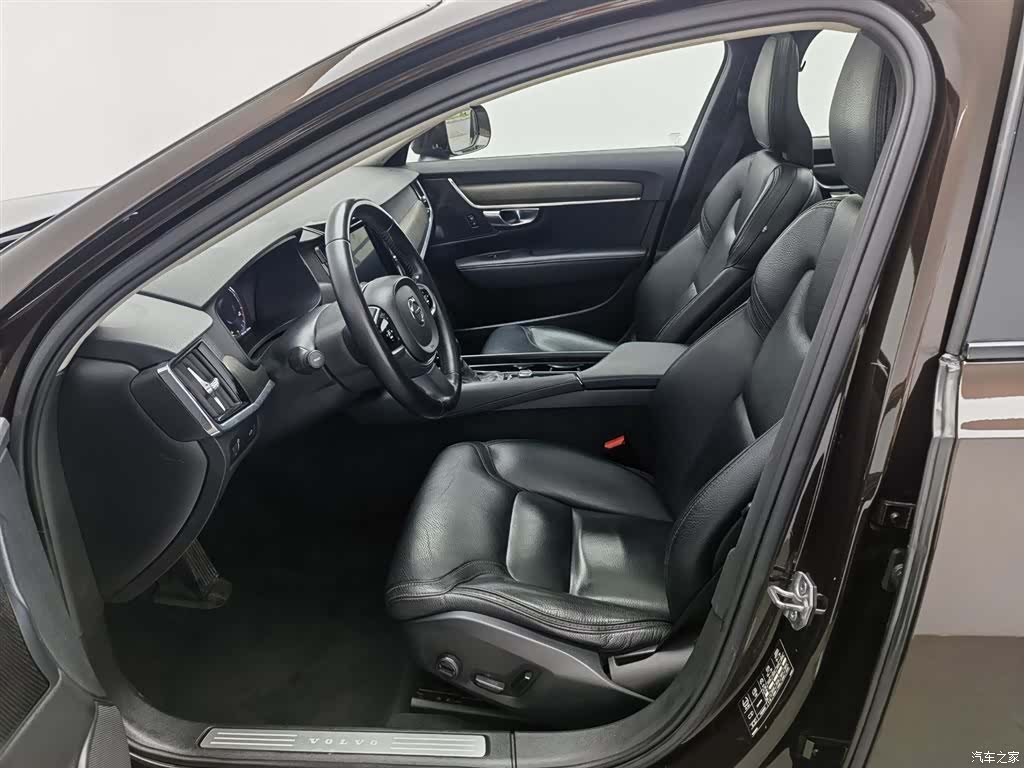 Volvo V90, 2019 10