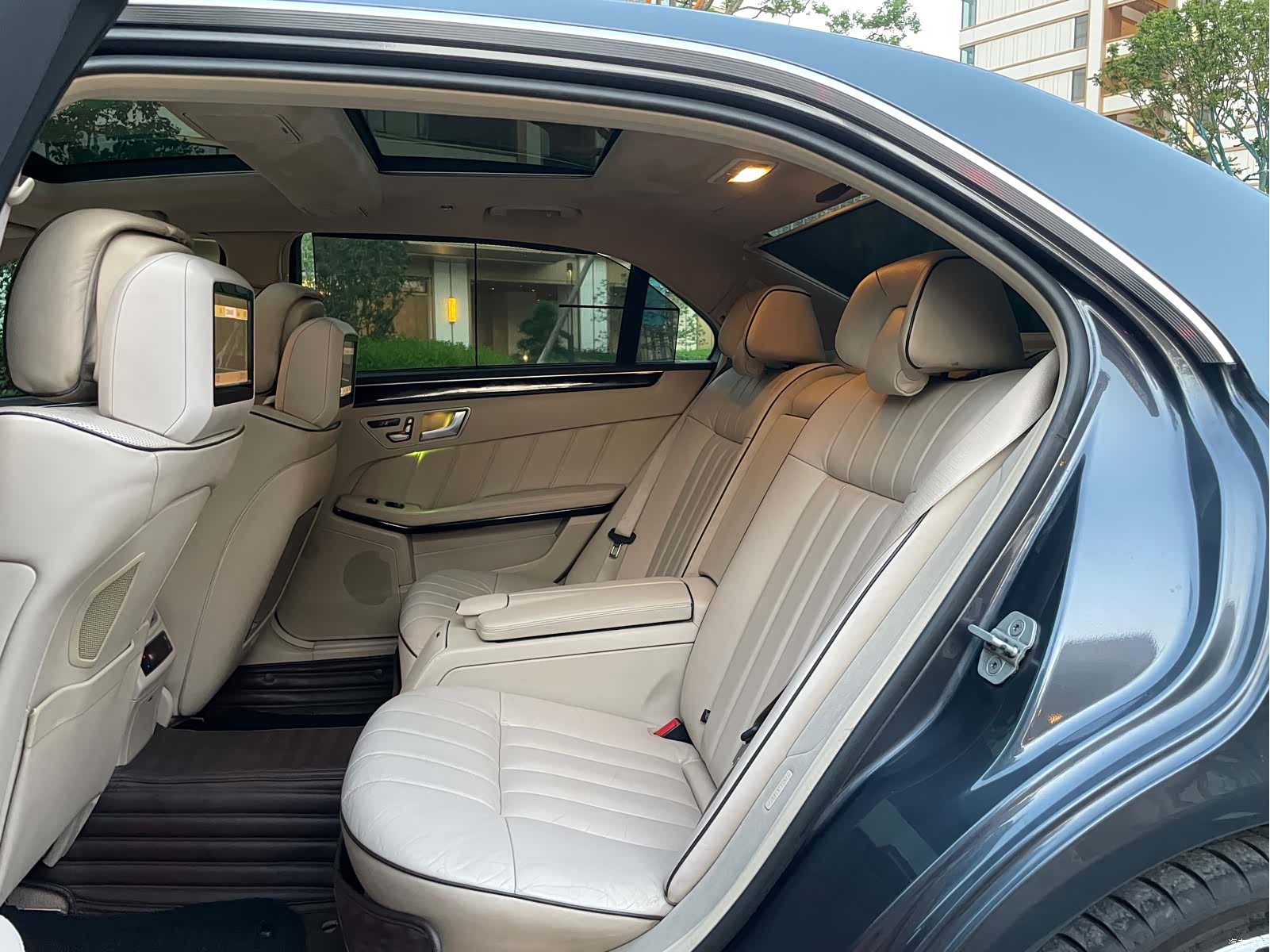 Mercedes-Benz E-Class, 2013 11