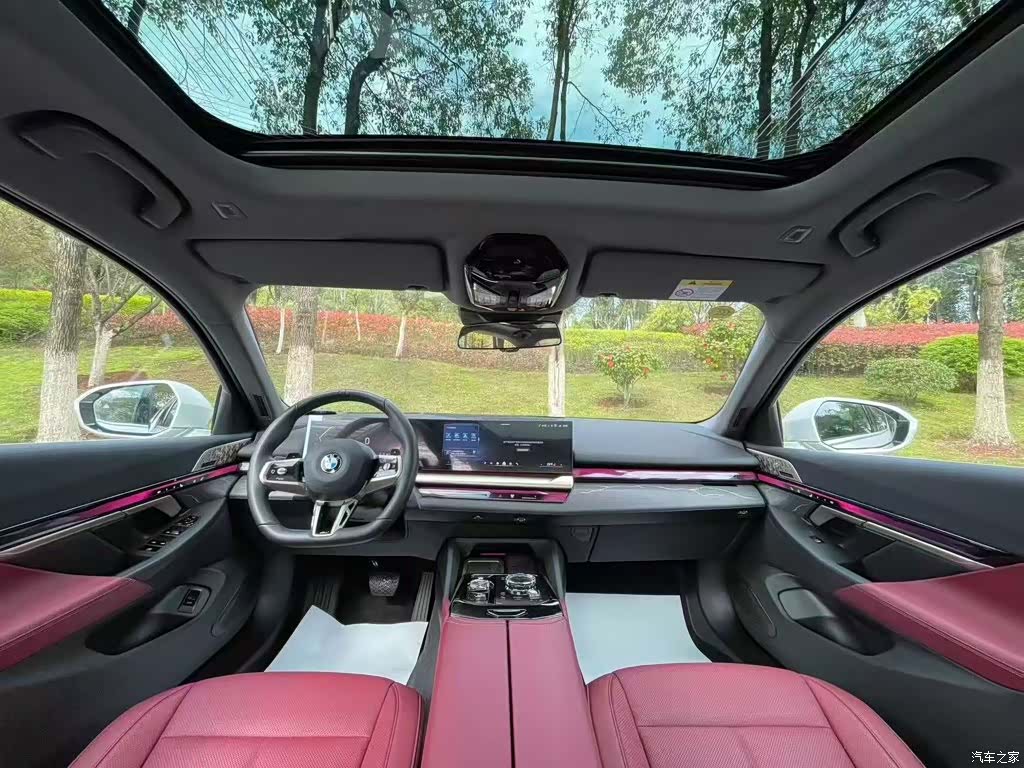 BMW 5 Series, 2025 6