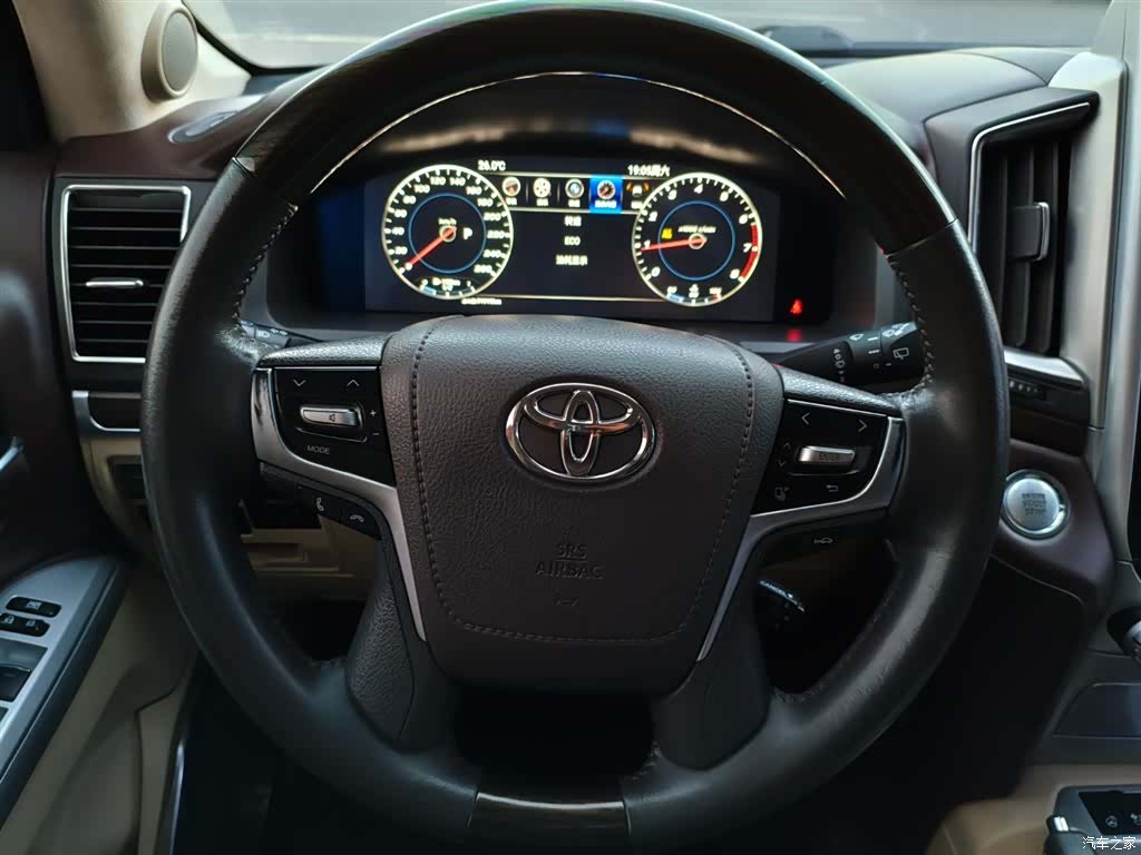 Toyota Land Cruiser, 2016 10