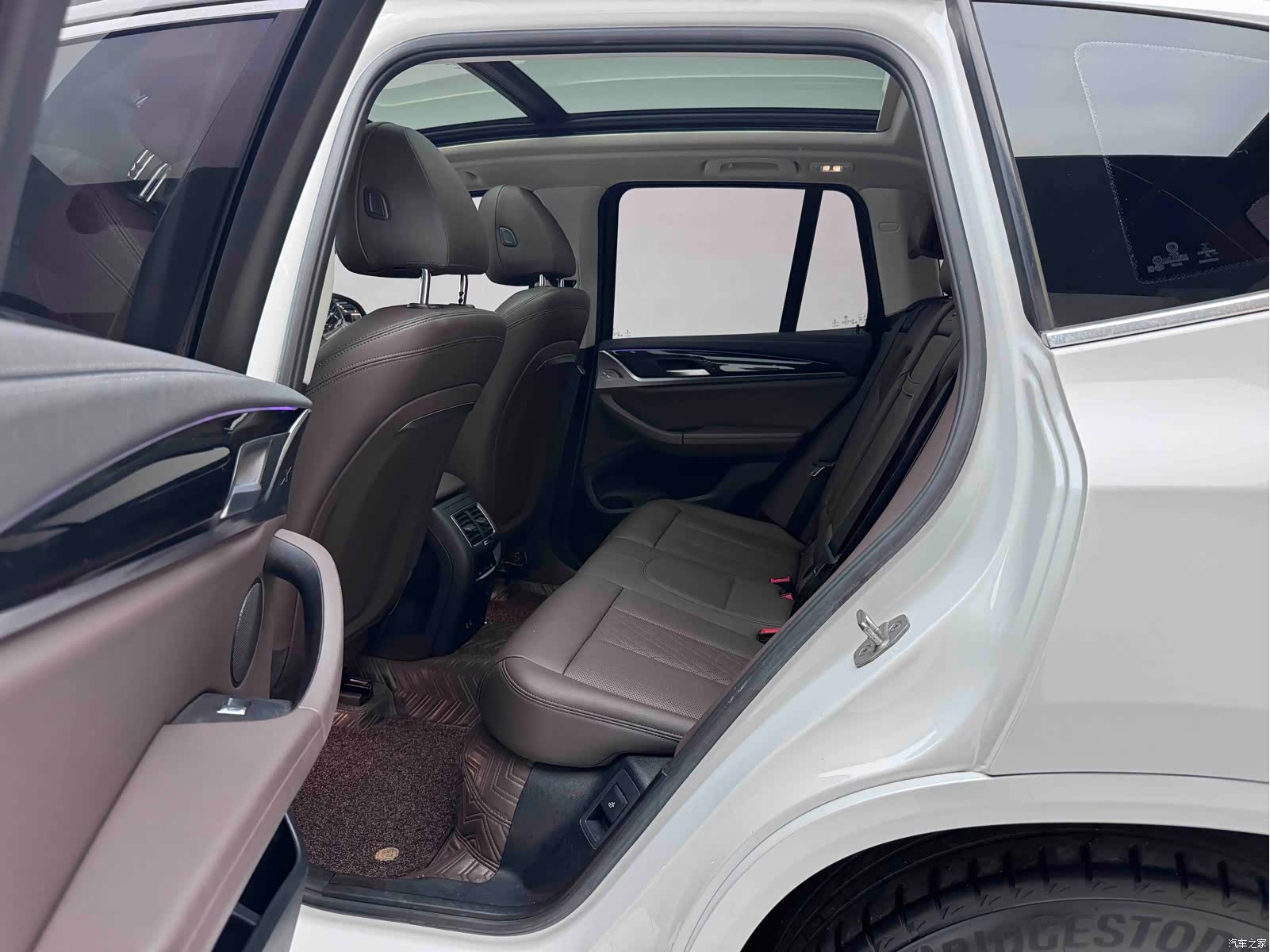 BMW iX3, 2022 9