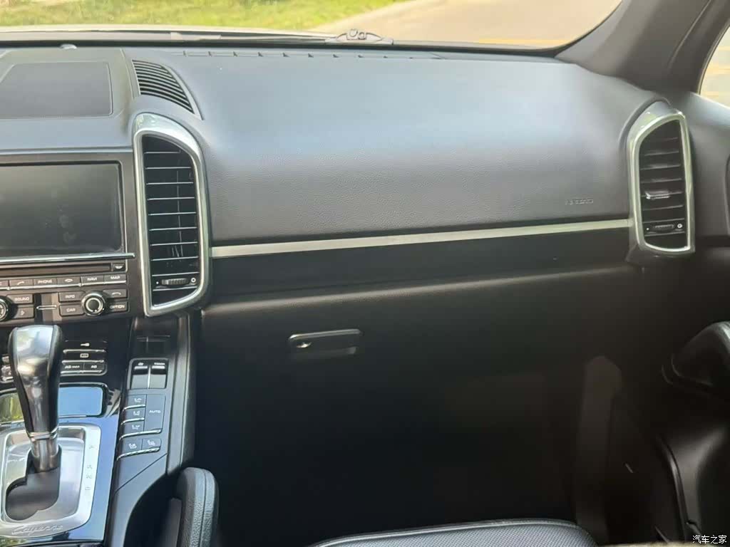 Porsche Cayenne, 2012 8
