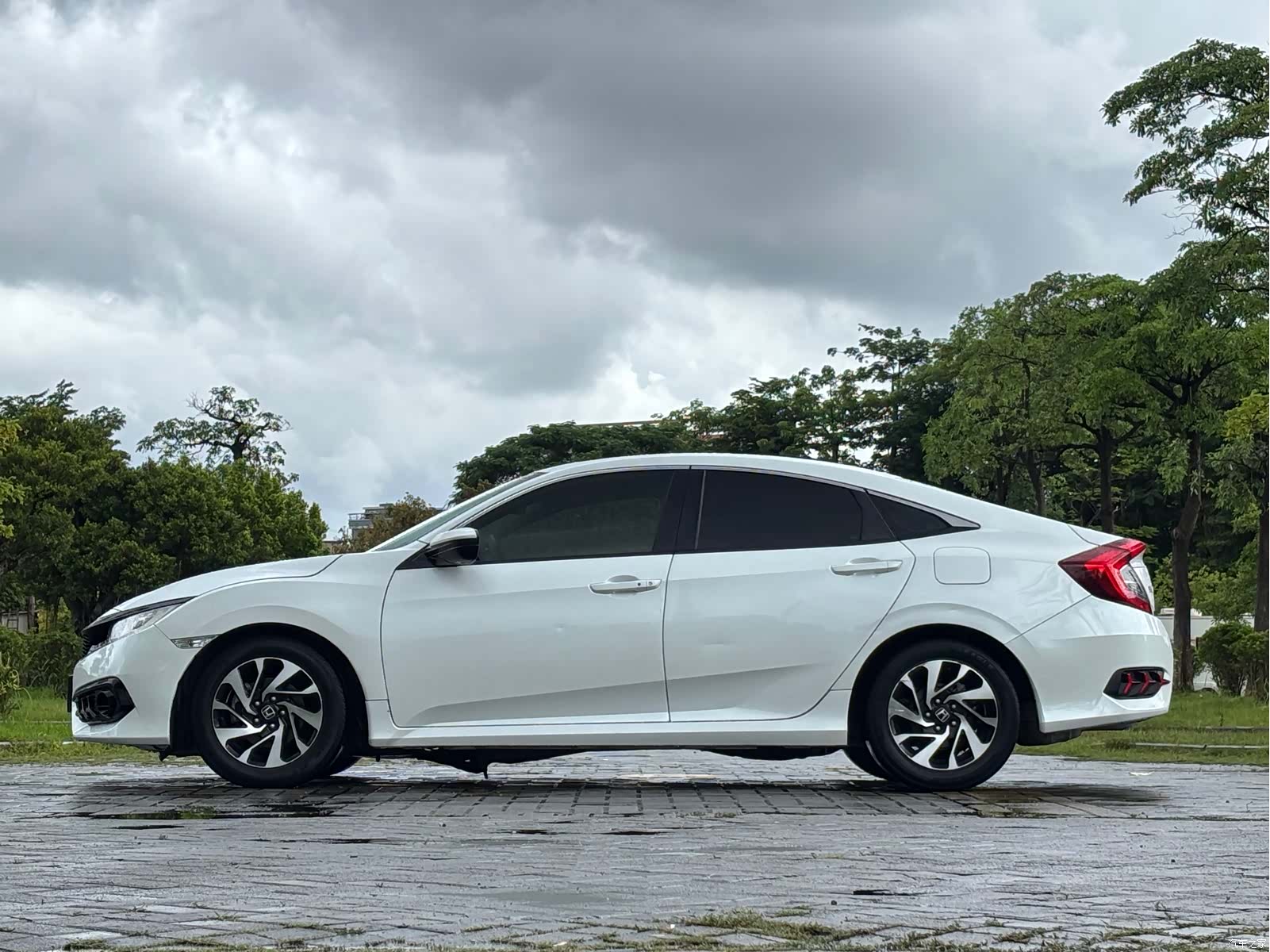 Honda Civic, 2016 8