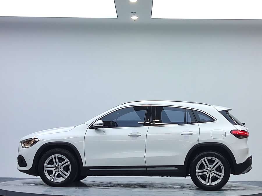 Mercedes-Benz GLA 2021, фото 4