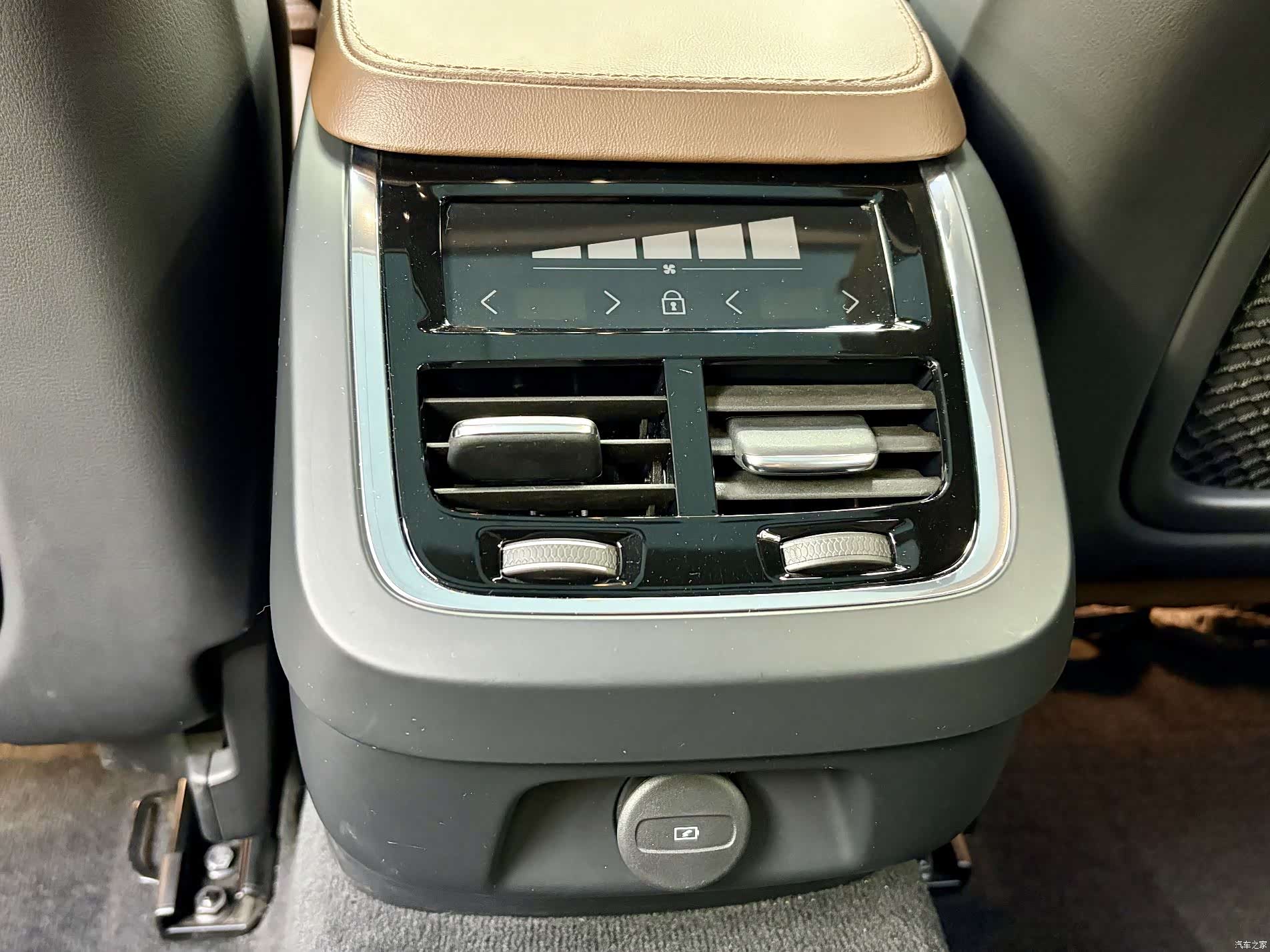 Volvo V90, 2021 11