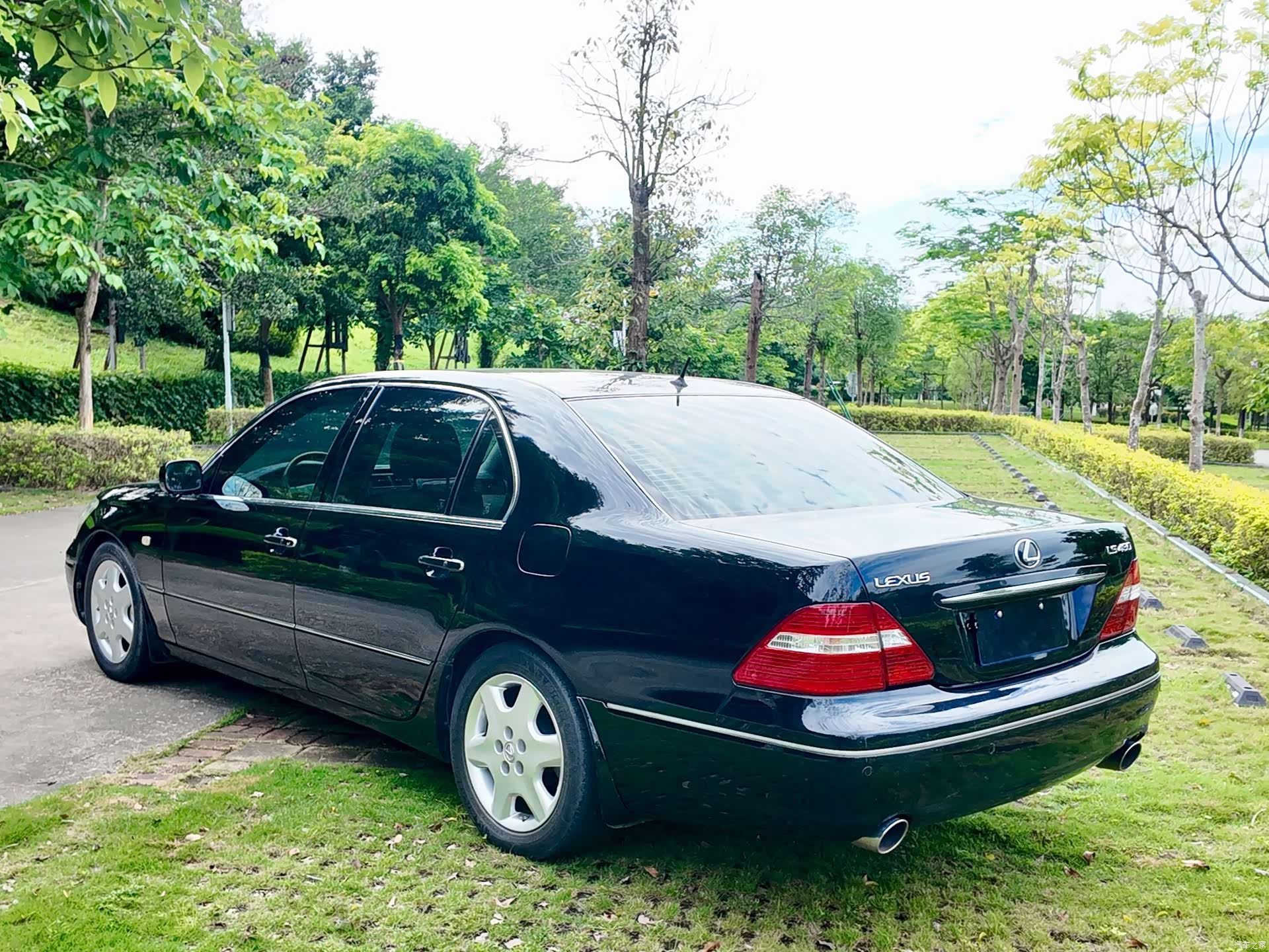 Lexus LS, 2004 29
