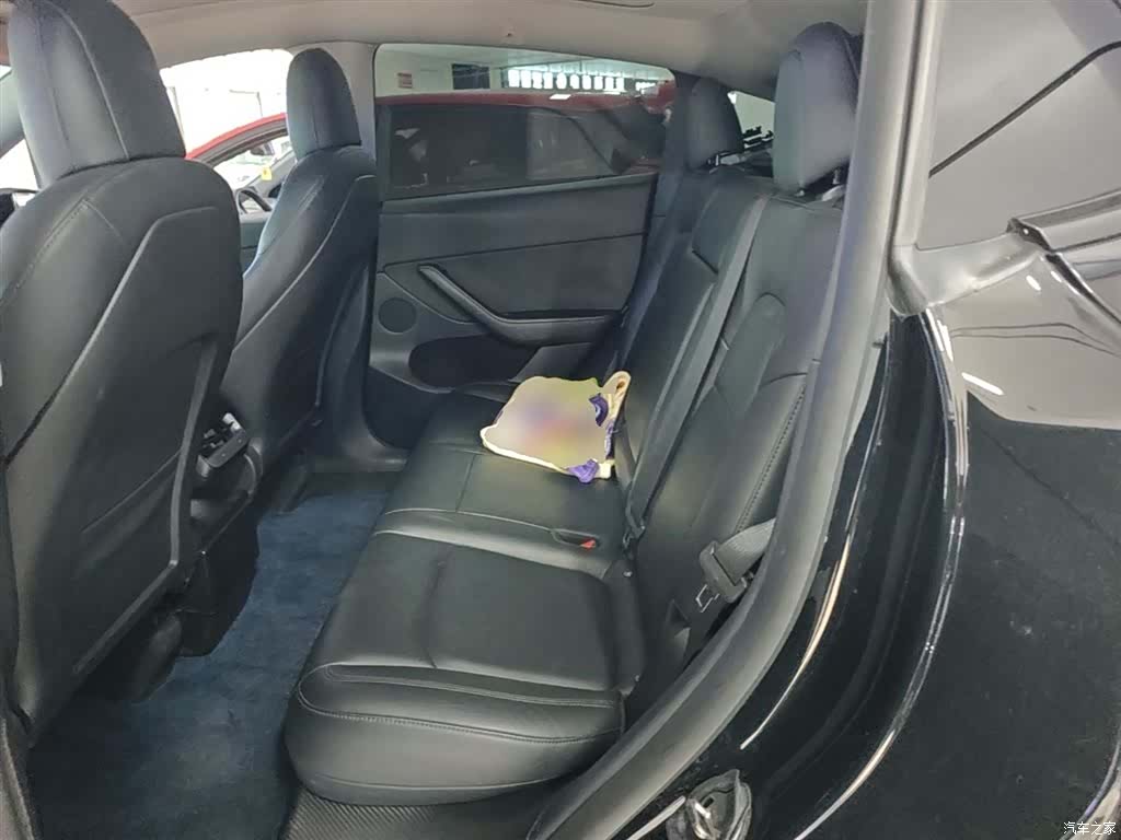 Tesla Model Y, 2021 17