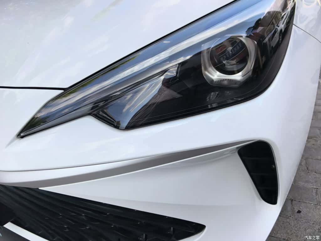 Roewe i5, 2025 24