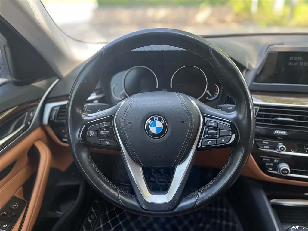 BMW 5 Series, 2018 16