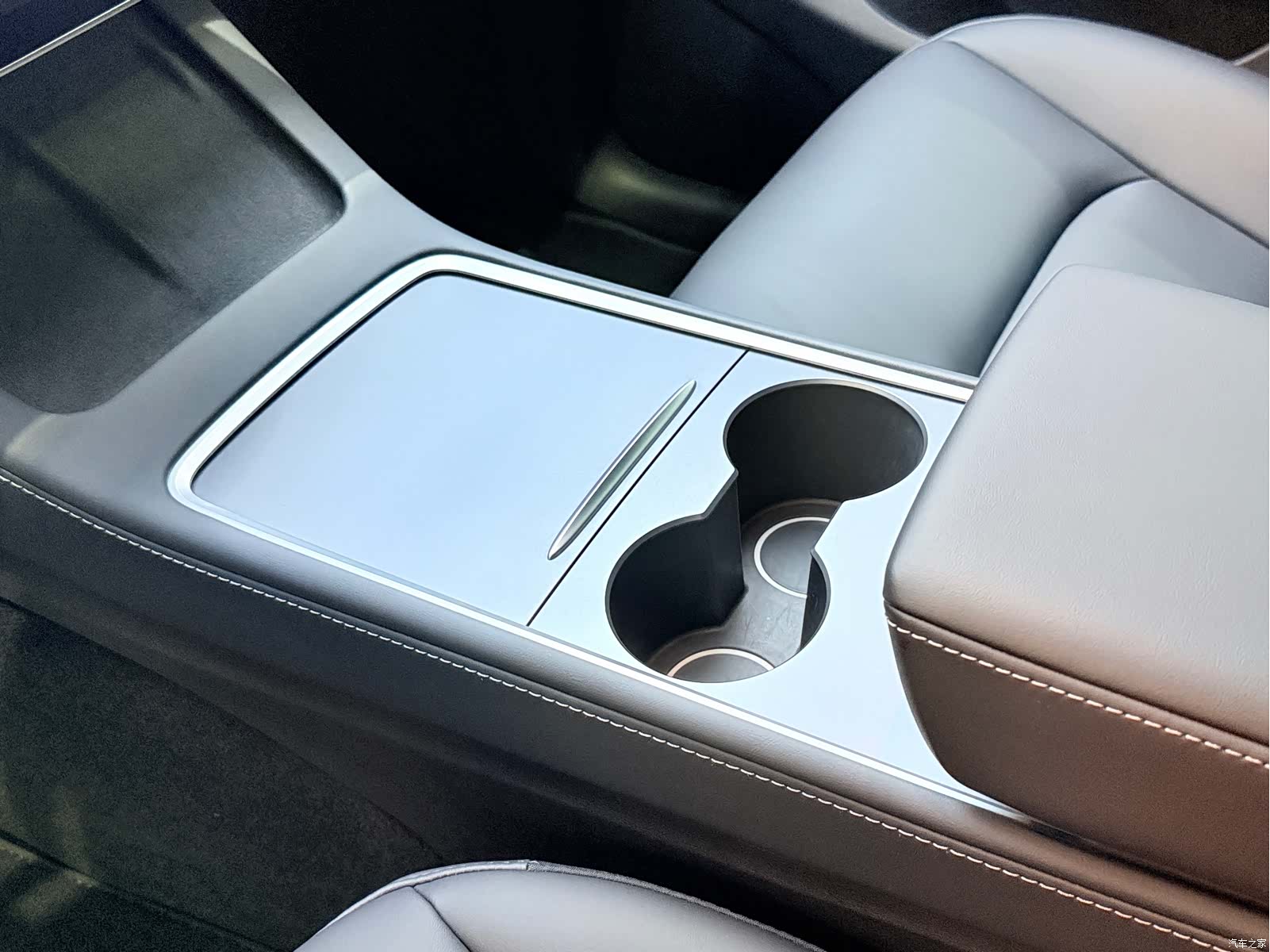 Tesla Model Y, 2022 7