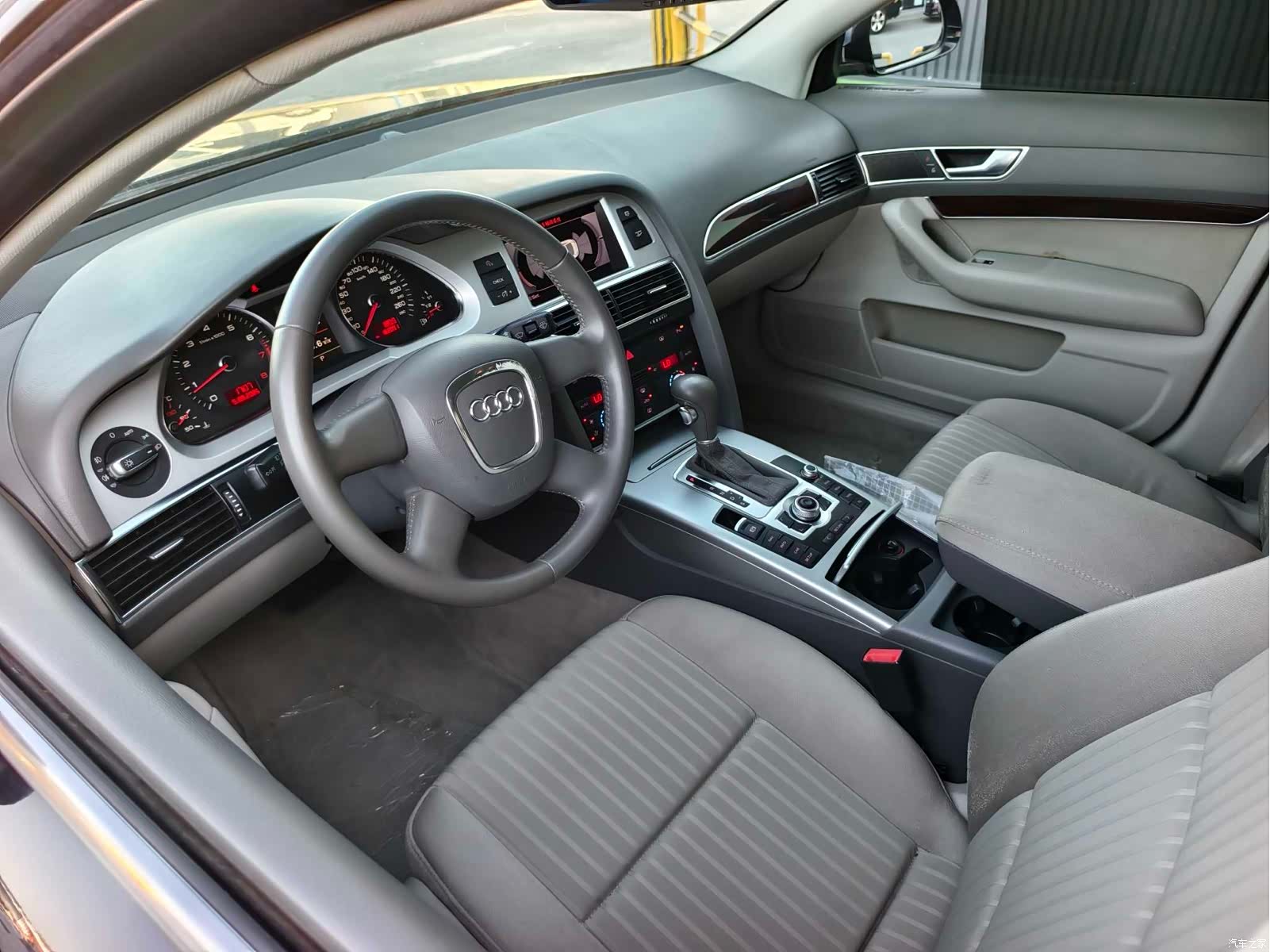 Audi A6L, 2012 14