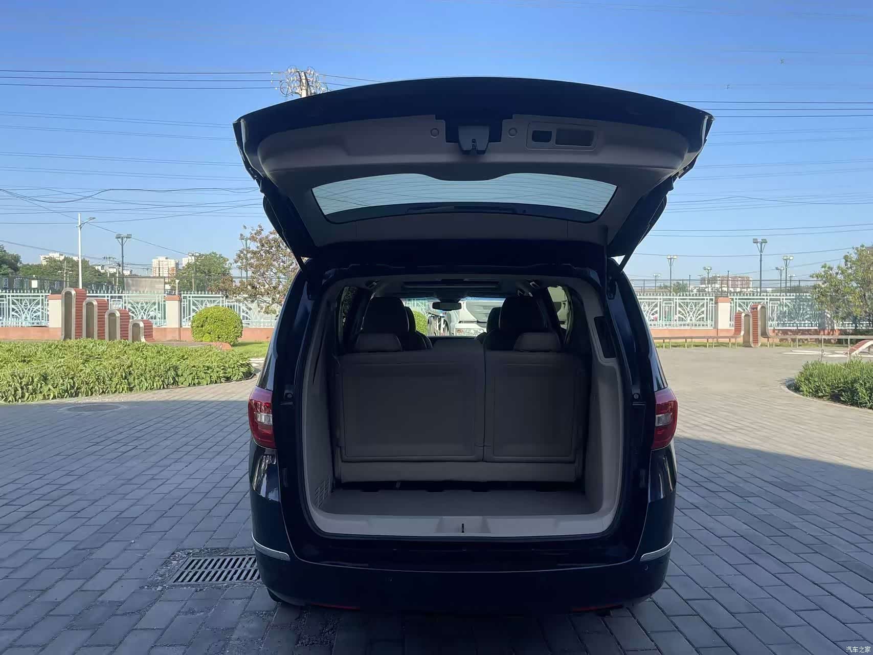 Buick GL8, 2015 9