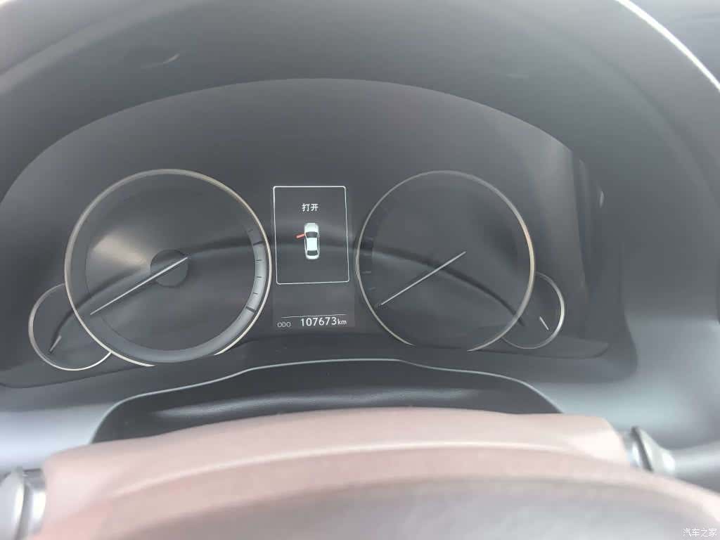 Lexus ES, 2017 все фото