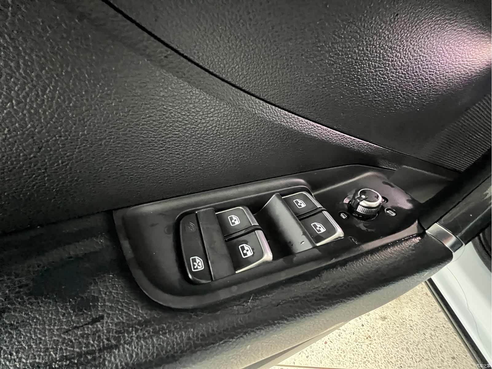 Audi Q2L, 2021 10
