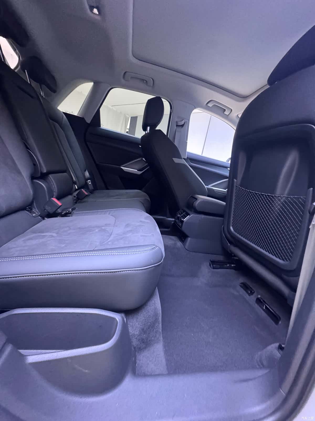 Audi Q3, 2023 10