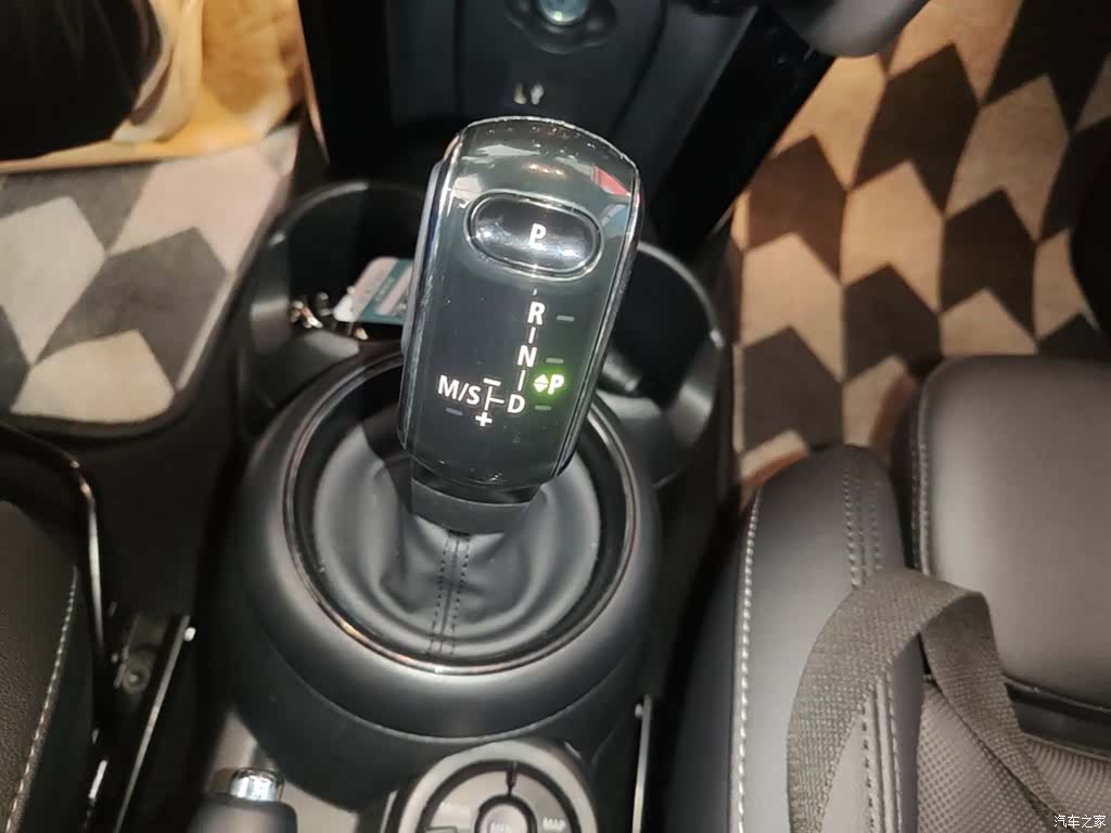 Mini Cooper, 2023 14