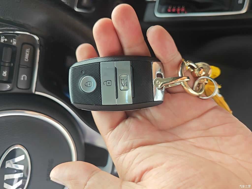 Kia K5, 2015 9