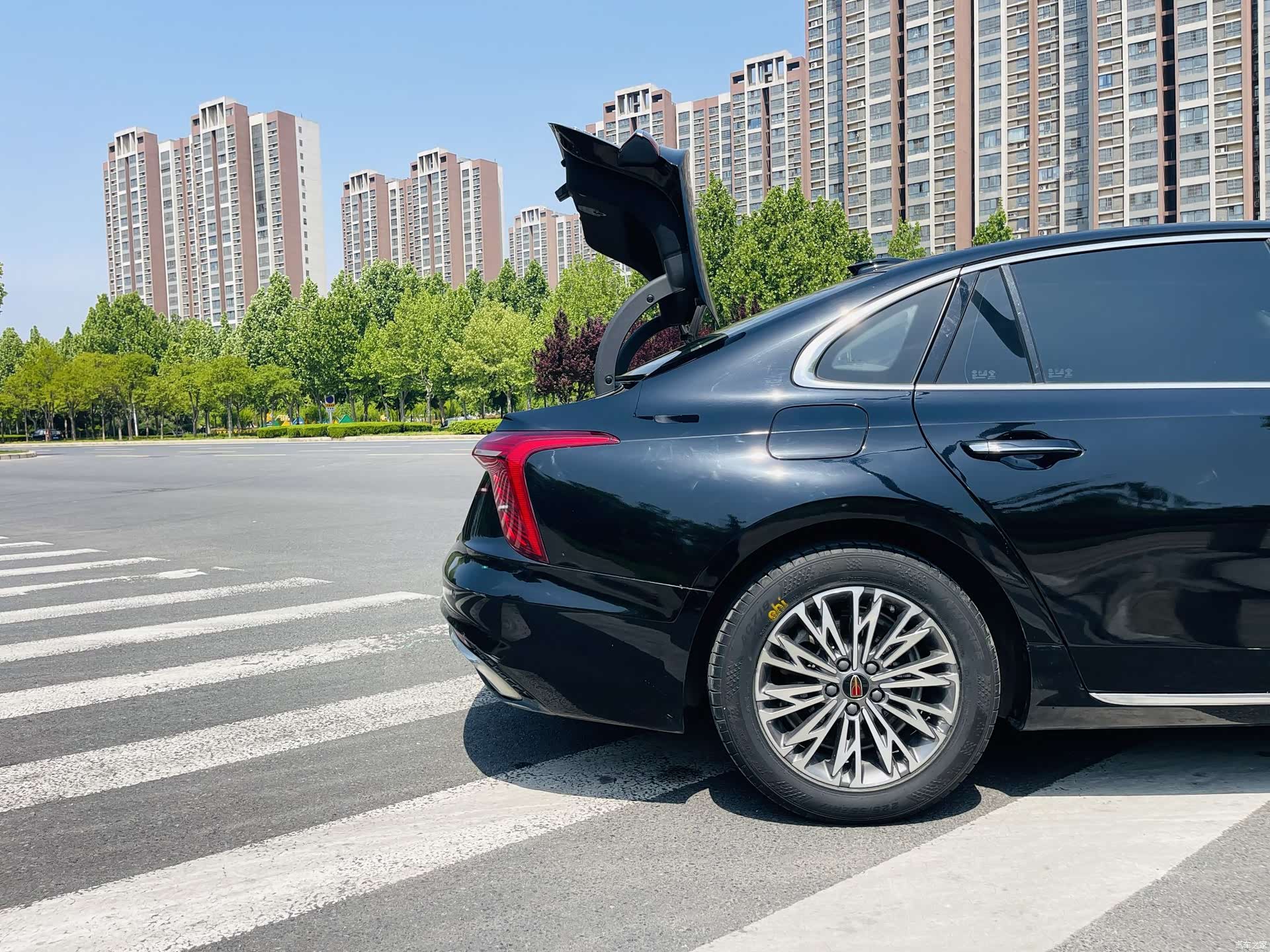 Hongqi H5, 2023 21