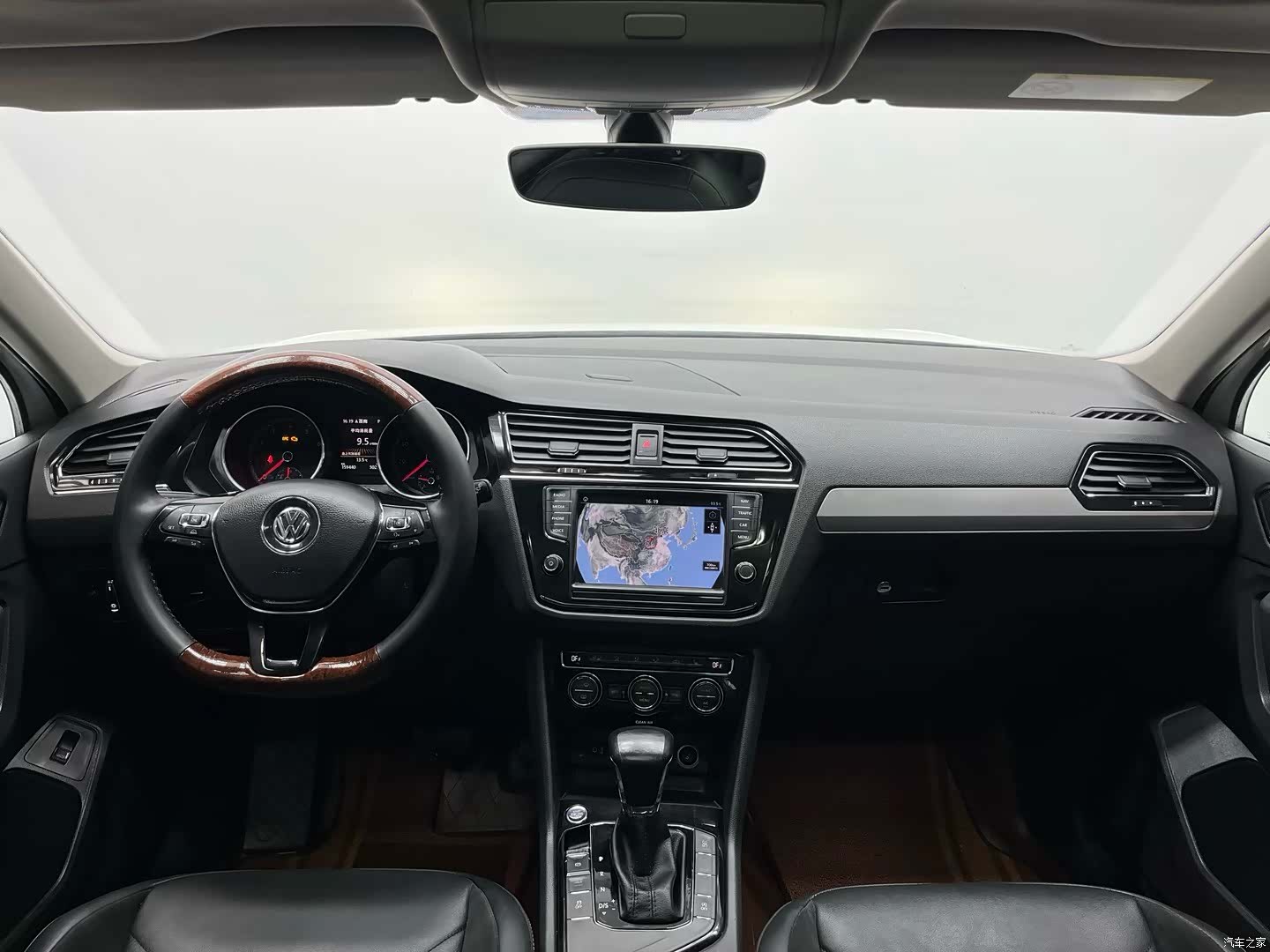 Volkswagen Tiguan L, 2018 4