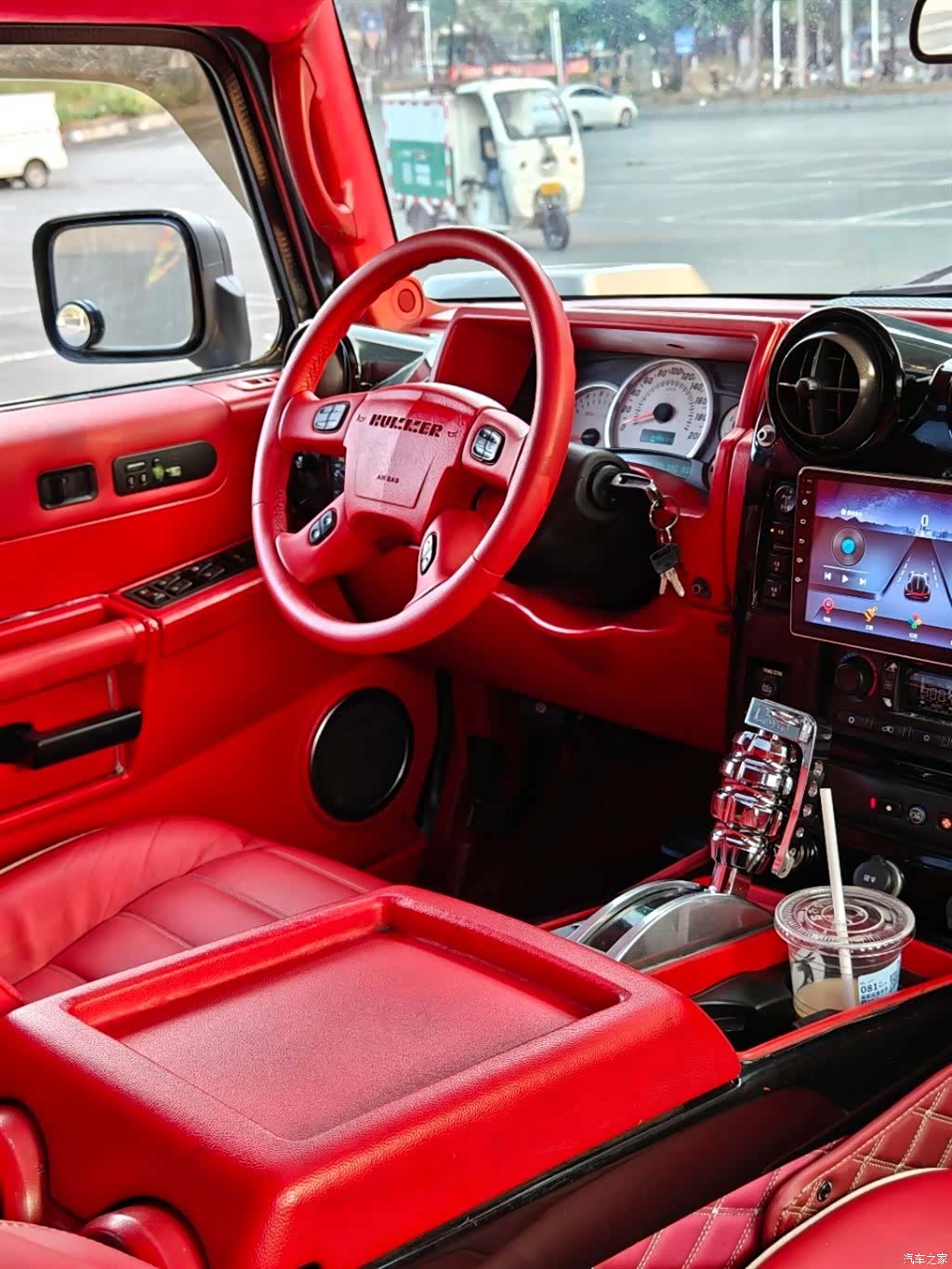 Hummer H2, 2010 9