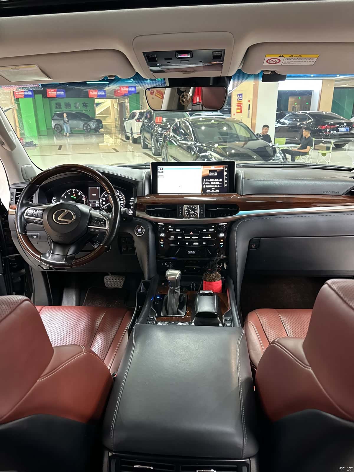 Lexus LX, 2020 12