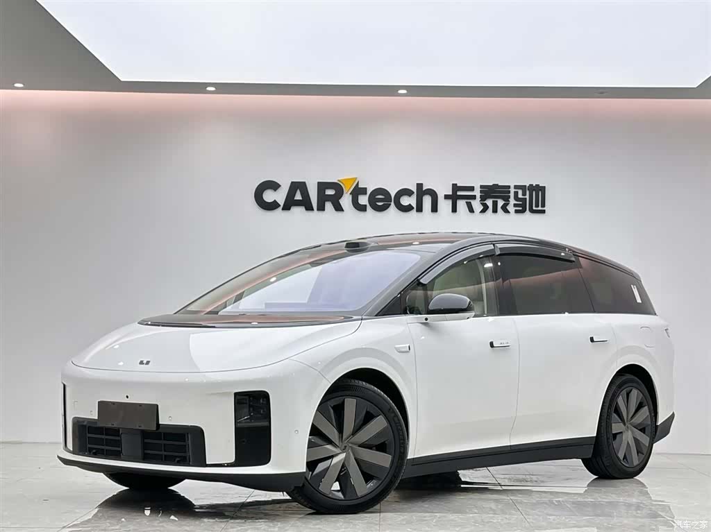 Li Auto i8, 2025 1