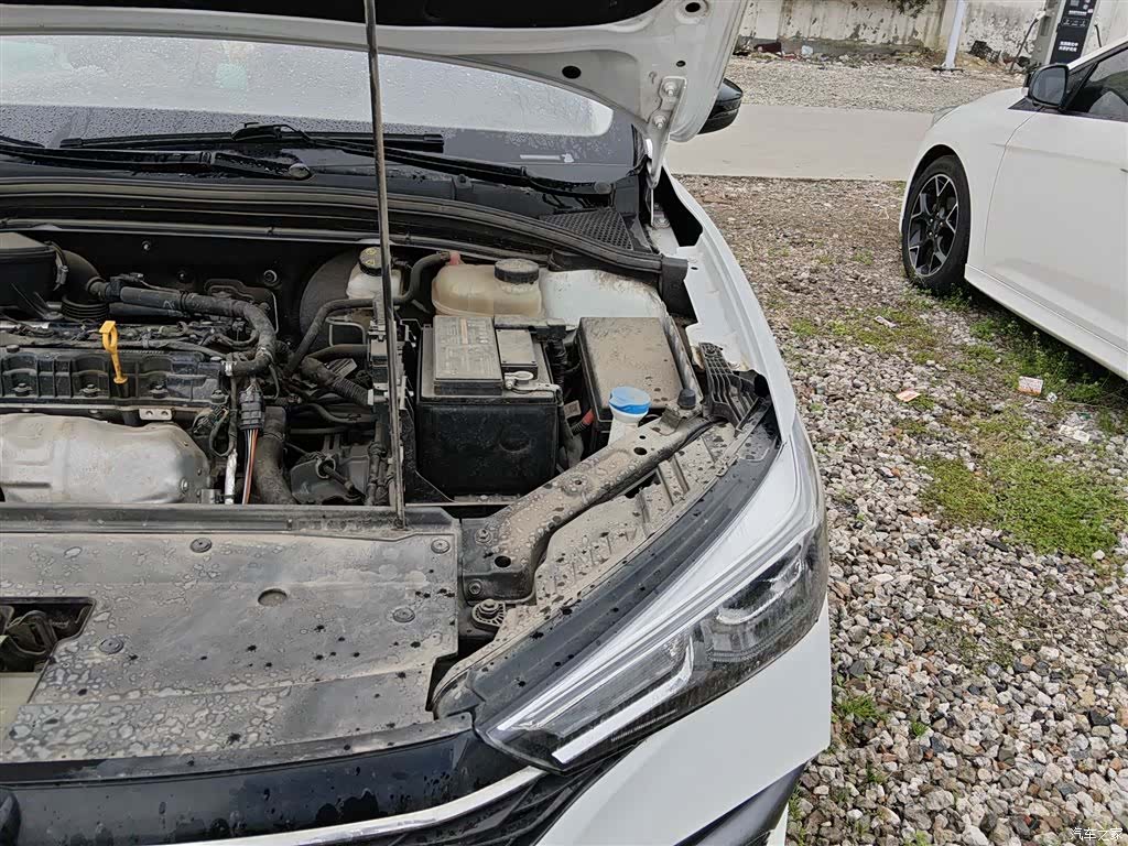 Roewe i5, 2022 22