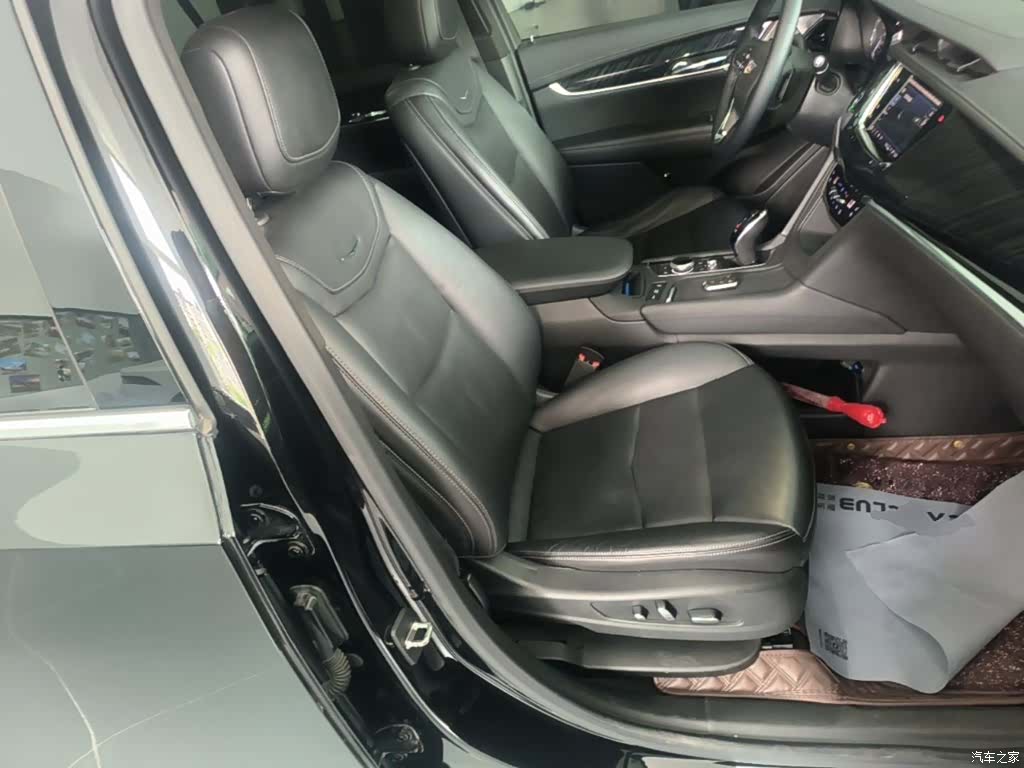 Cadillac XT6, 2022 25